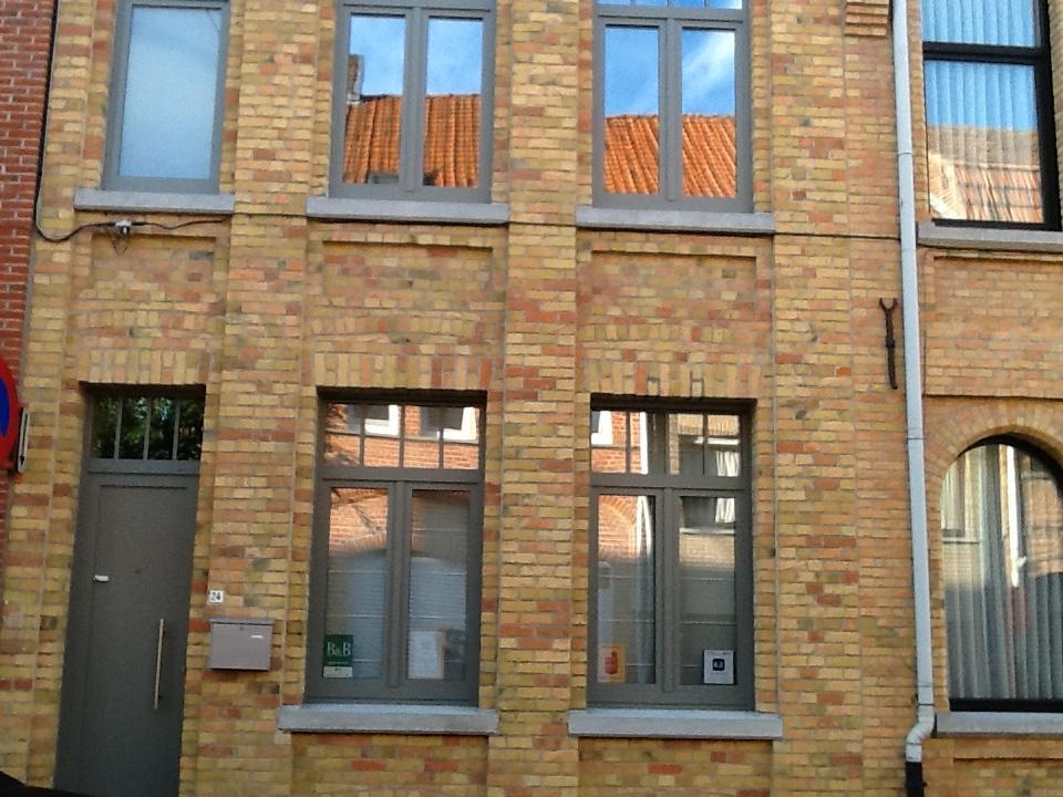 Guesthouse Oude Houtmarkt Ieper Ngoại thất bức ảnh